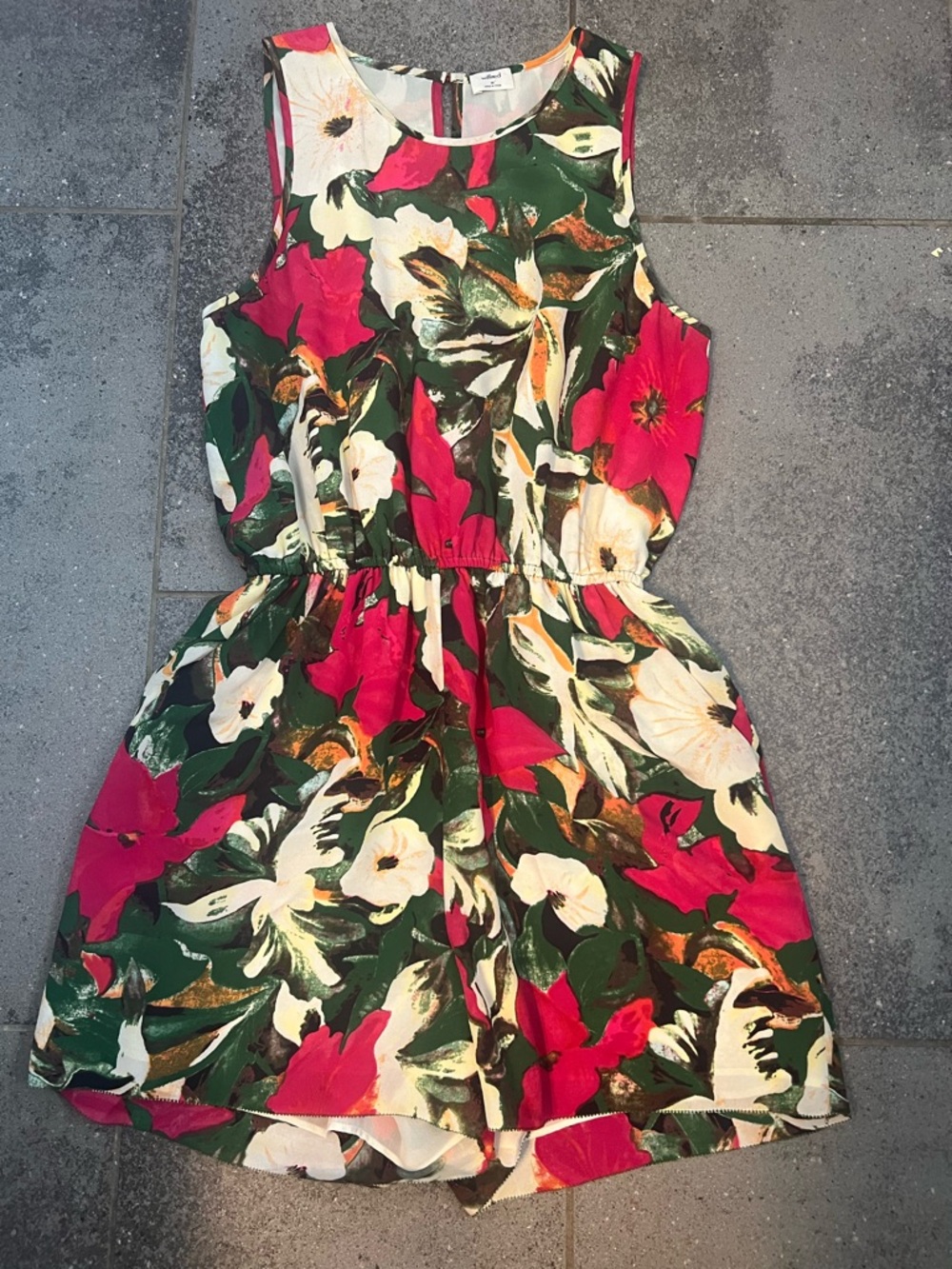 Aritzia Wilfred 100% Silk Rive Floral Romper. Size M. NWOT
